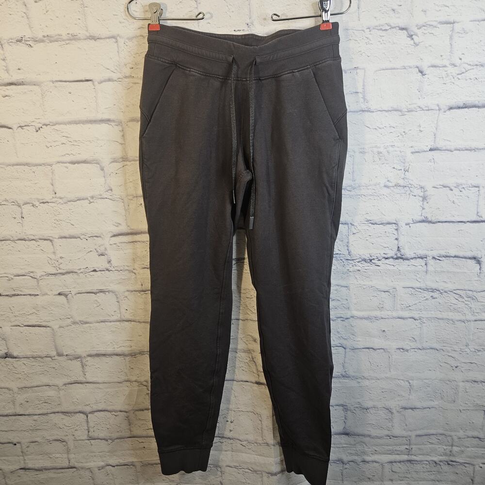 Lululemon Ready To Fleece Joggers Women’s Size 6 Gray Sweatpants Pants Athletic - Picture 1 of 6